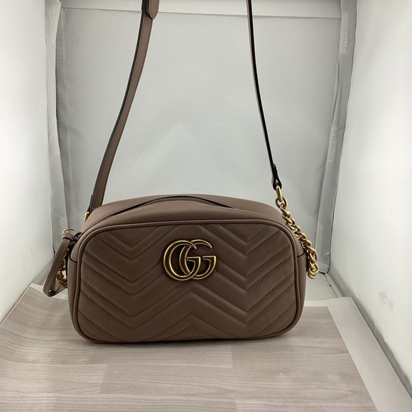 Gucci Marmot Doble G Leather Crossbody Bag with Gold Hardware - Picture 2 of 9